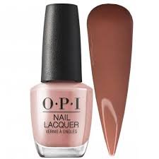 OPI - IM AN EXTRA